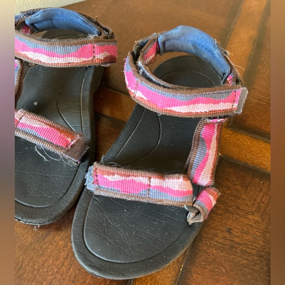 Teva Kids Hurricane XLT 2 Sandals Vista Blue Indigo Size 6 Unisex Outdoor - Picture 9 of 14